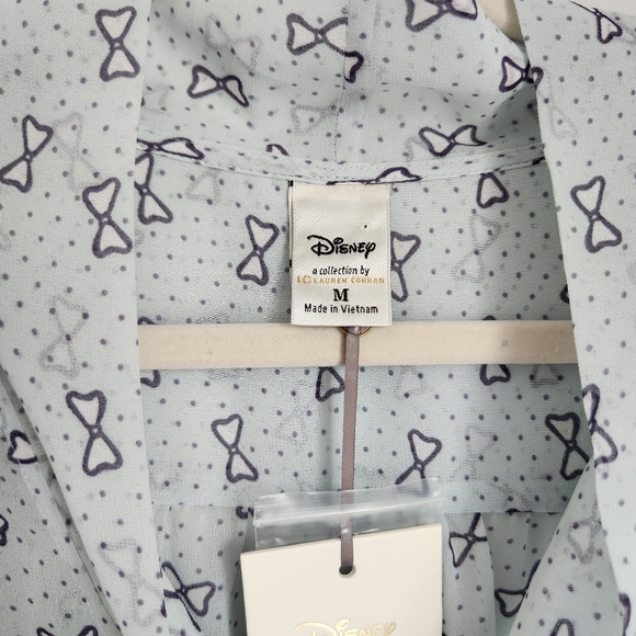 NWT Disney Collab Lauren Conrad Size M Pale Blue Bow Print Button Down Blouse - Picture 2 of 15